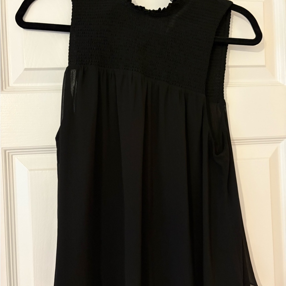 EUC Aritzia Little Moon Black Sleeveless Blouse